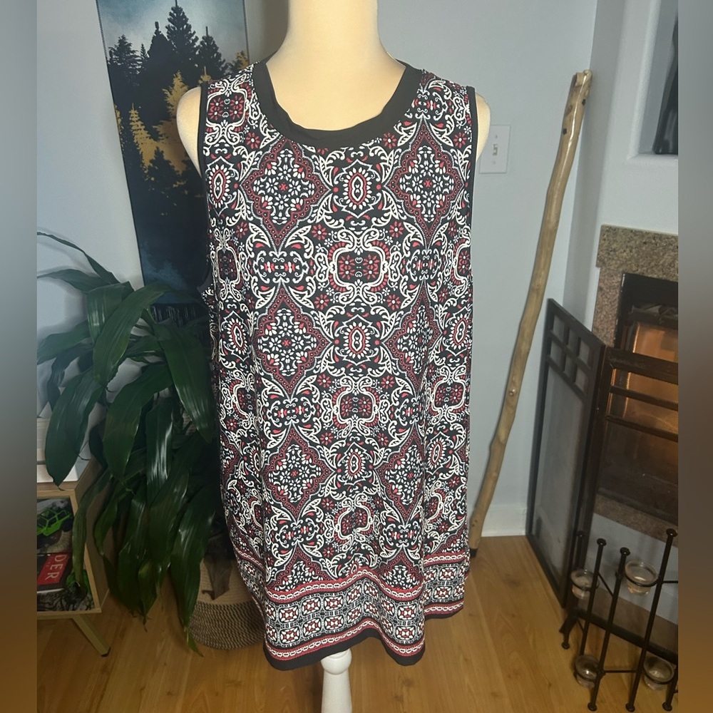 Apt. 9 Women's Sleeveless Top Red Black White Paisley Damask Print Crew Neck xxl